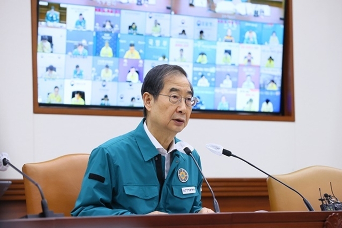 5월초 코로나 위기단계 하향…확진자 격리의무 7→5일 단축