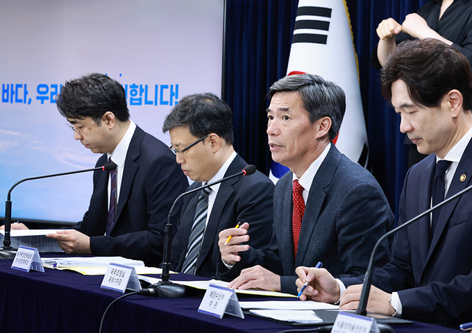 박구연 국무조정실 국무1차장이 2일 정부서울청사에서 열린 일본 후쿠시마 원전 오염수 방류 관련 일일 브리핑에서 발언하고 있다.