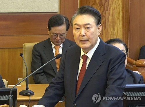 윤석열 전 대통령이 2025년 2월 25일 서울 종로구 헌법재판소에서 열린 탄핵심판 11차 변론에서 최종 의견 진술을 하고 있다. 2025.4.4. / 연합뉴스