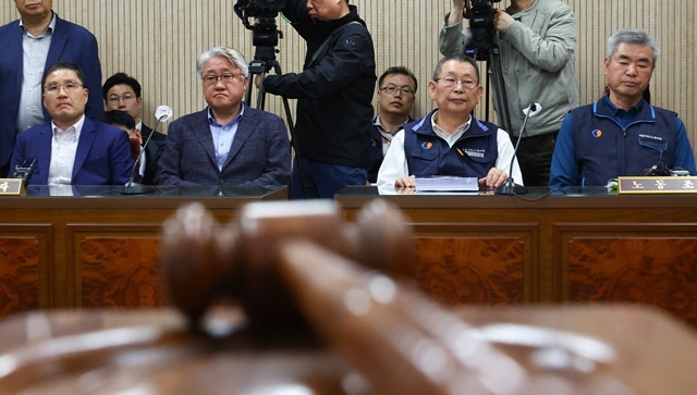 서울 시내버스노사, 임단협 2차 조정회의 2025.5.27. / 연합뉴스