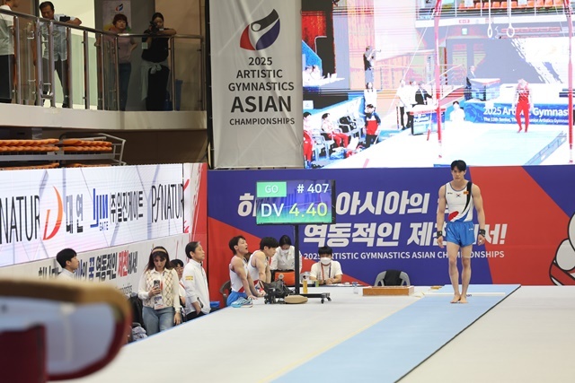 안마 허웅, 제천 기계체조 아시아선수권 예선 1위
