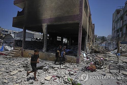 3일(현지시간) 이스라엘 공격받아 파괴된 가자시티 학교 / 연합뉴스