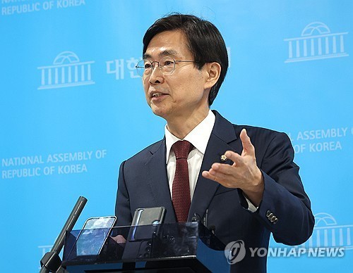 당 대선 후보 교체 규탄하는 조경태 의원 / 연합뉴스
