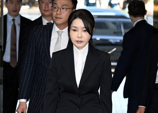 영장실질심사 출석하는 김건희 여사 / 연합뉴스