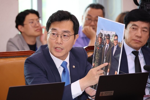 "정말 모르는 사람입니까?" / 연합뉴스
