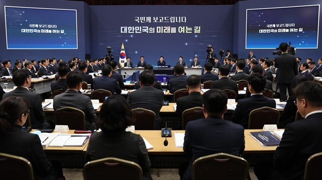 이재명 대통령, 부처 업무보고 발언 / 연합뉴스