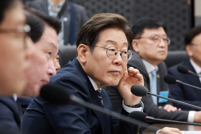 李대통령 "경부고속道 산업화 이끌었듯 AI시대 고속도로 구축"(종합)