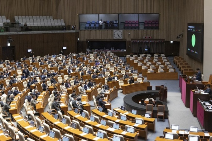 법왜곡죄법 與주도 본회의 통과…재판소원제법 내일 표결 전망(종합)