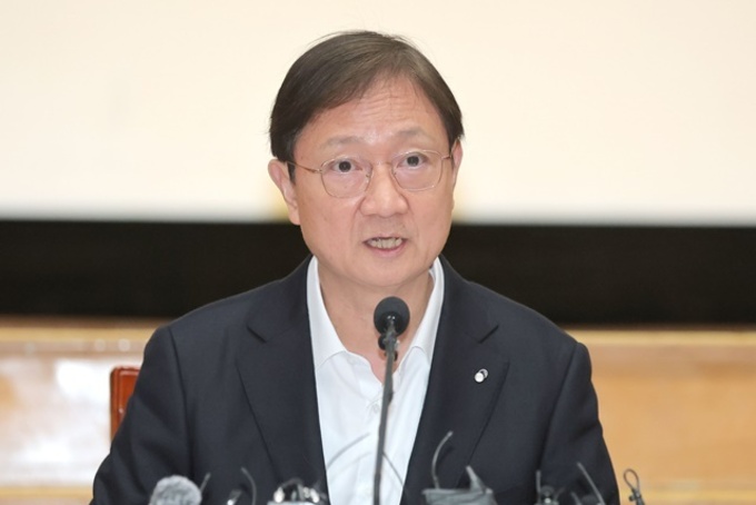 이찬진 금감원장 "사업자대출 유용 점검 곧 착수…형사처벌도"(종합2보)