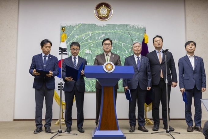 국힘 뺀 여야의원 187명, 개헌안 발의…'지선 동시 투표' 스타트