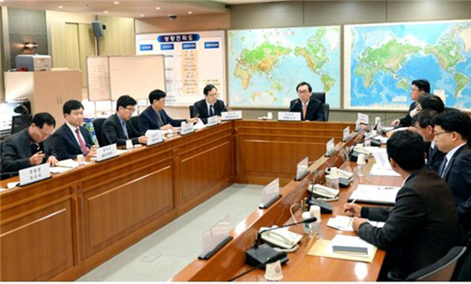 조태열 외교부 2차관이 20일 외교부에서 열린 제29차 여권정책심의위원회에서 회의를 주재하고 있다. (사진제공=외교부)