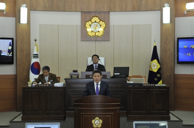 박노욱 봉화군수, 2014년 시정연설.(사진=봉화군)