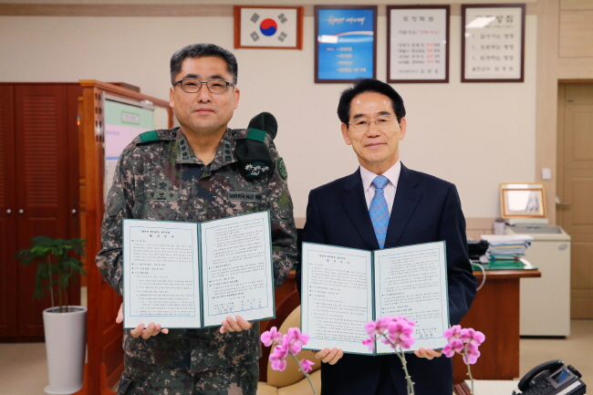 해안경계 철조망을 과학화 감시체계로 전환.(사진=울진군)